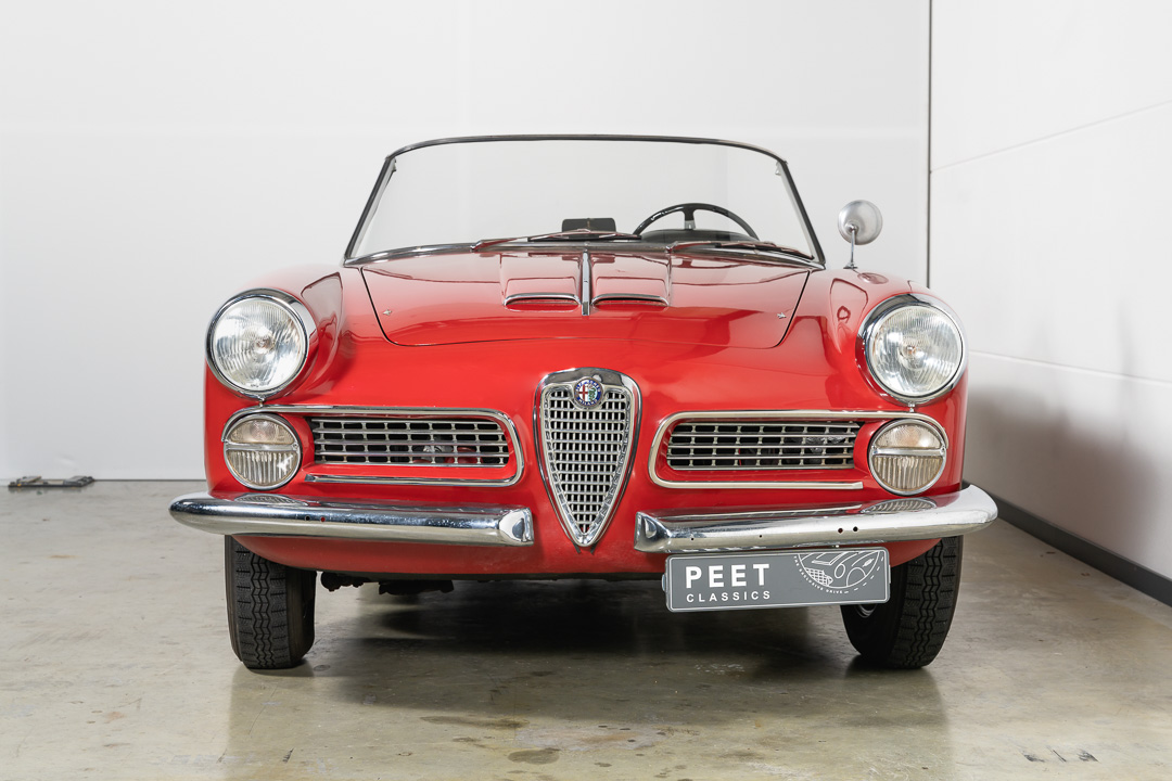 Alfa Romeo Spider 2000 Touring