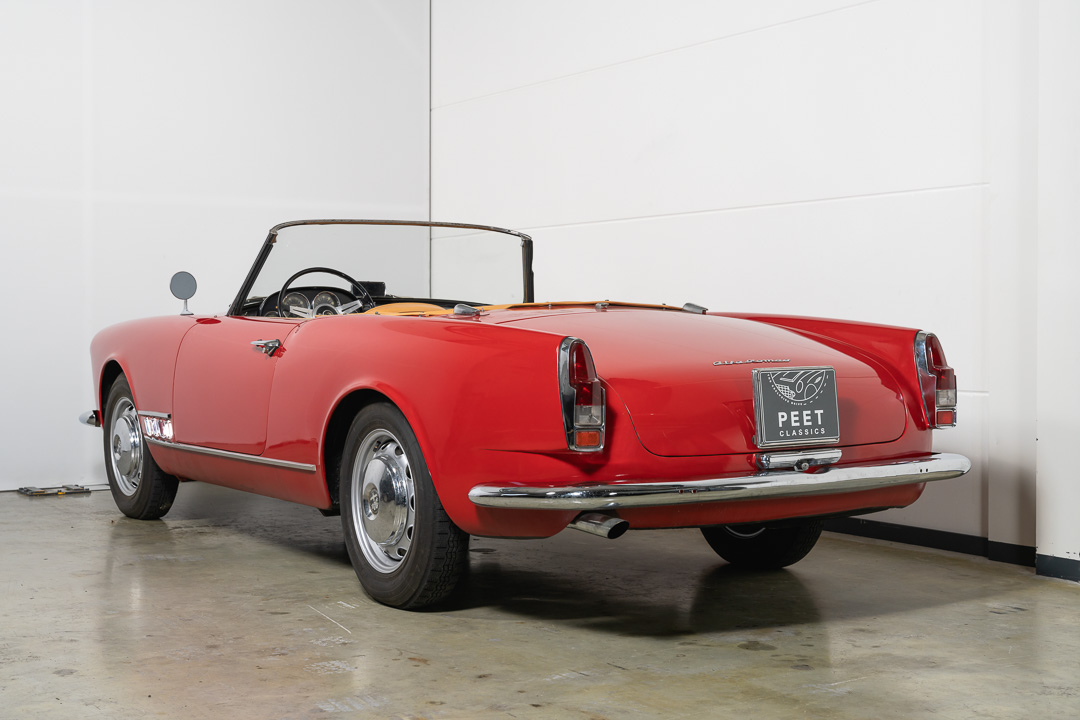 Alfa Romeo Spider 2000 Touring