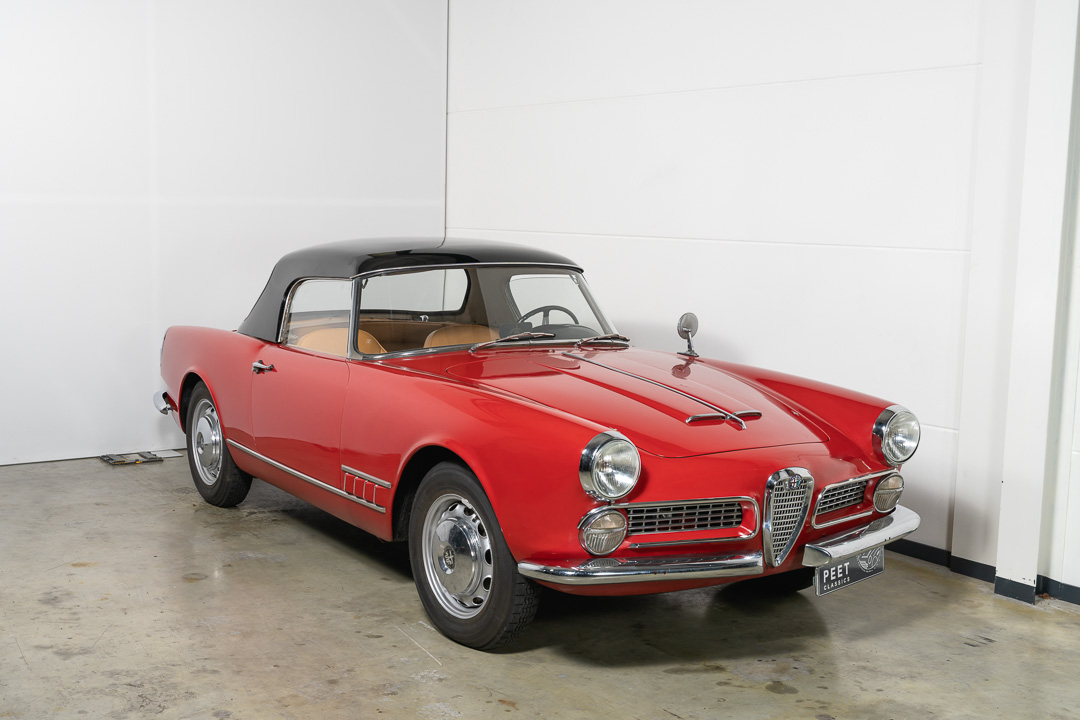 Alfa Romeo Spider 2000 Touring