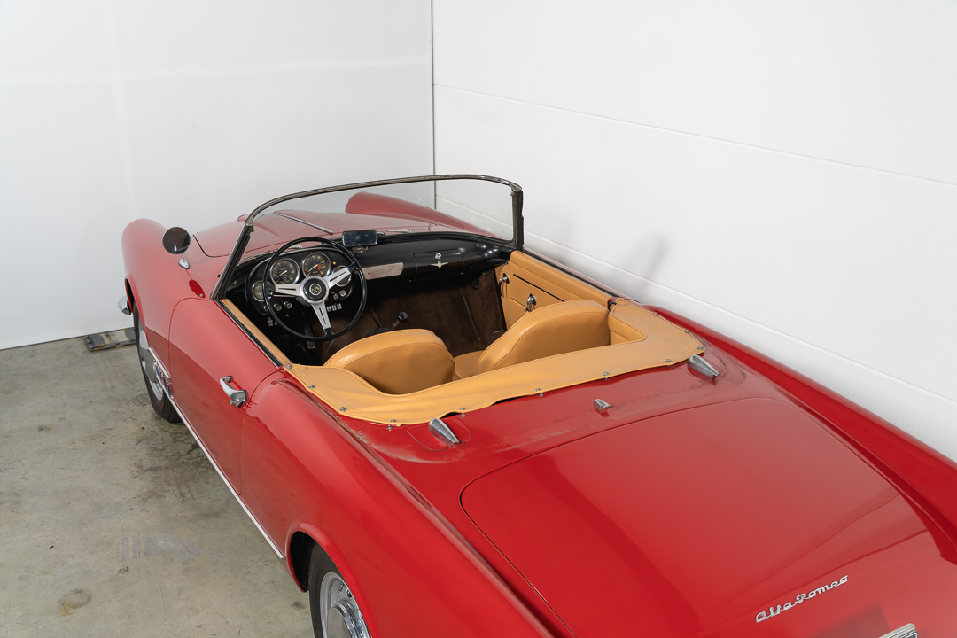 Alfa Romeo Spider 2000 Touring
