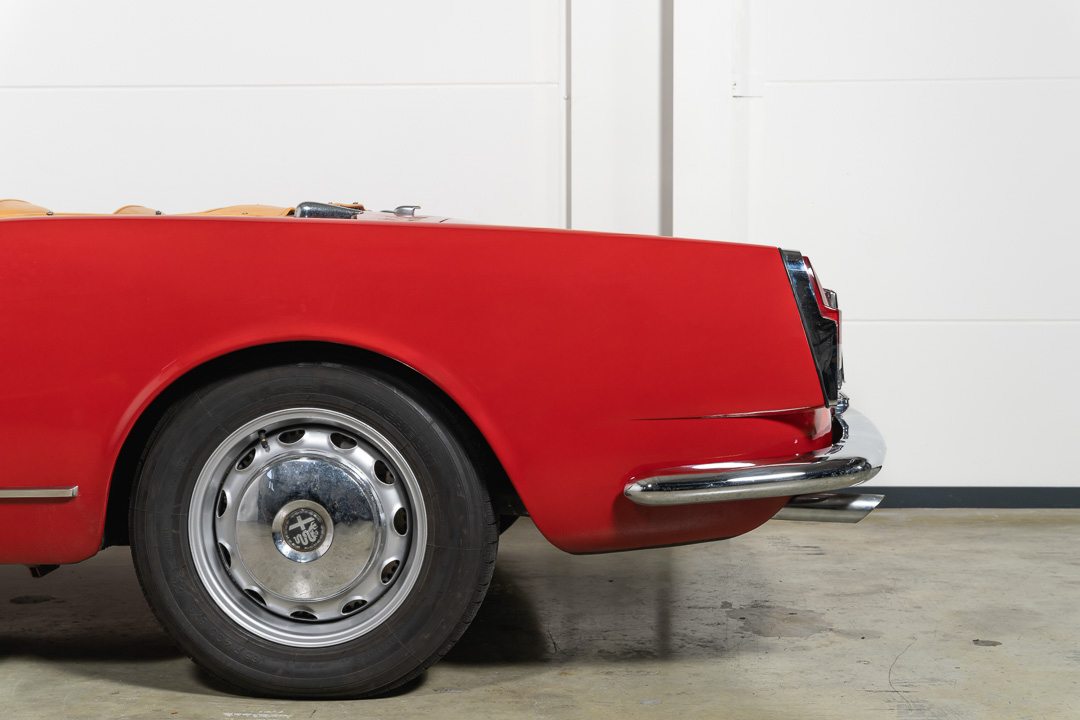 Alfa Romeo Spider 2000 Touring