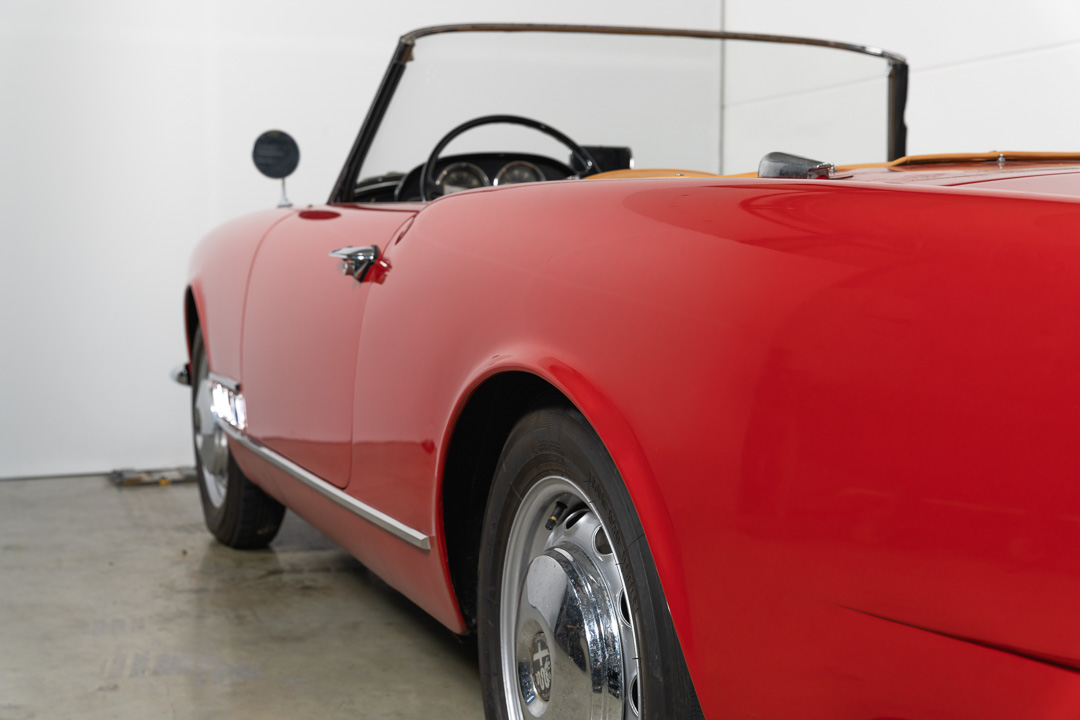 Alfa Romeo Spider 2000 Touring