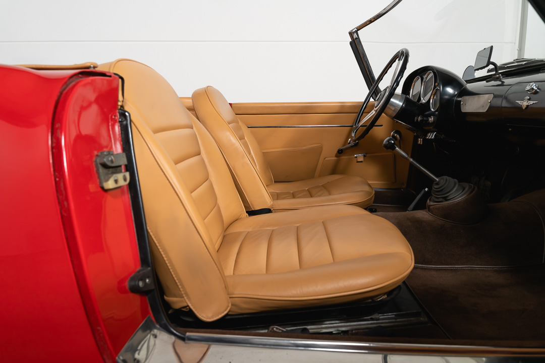Alfa Romeo Spider 2000 Touring