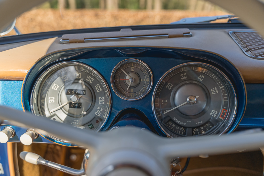 BMW 503
